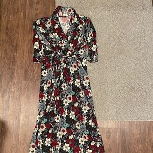 Floral stretch maxi dress